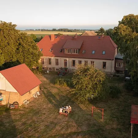 Hydra - Gutshaus Bueckling * Rambin