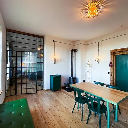 Hydra - Gutshaus Bueckling *